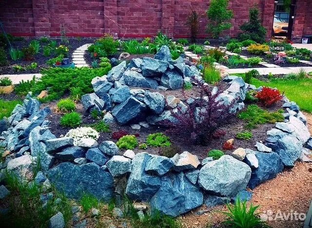 Гранитные и декоративные глыбы для ландшафтного дизайна, фото 3, поставка по Москве и Московской области